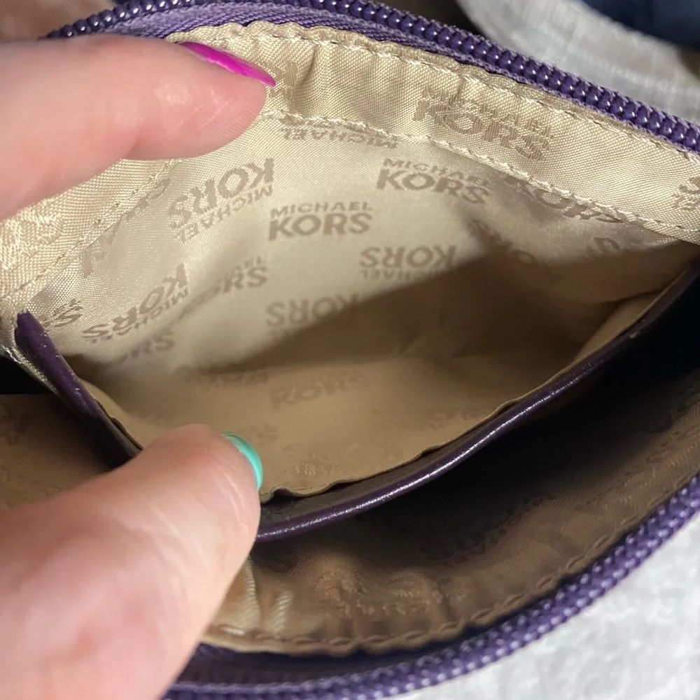 EUC Michael Kors Wristlet